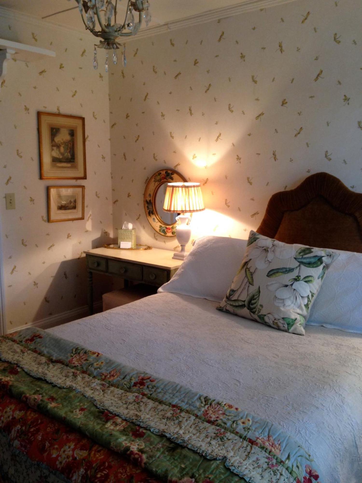 Hilltop House Bed & Breakfast Amenia Buitenkant foto
