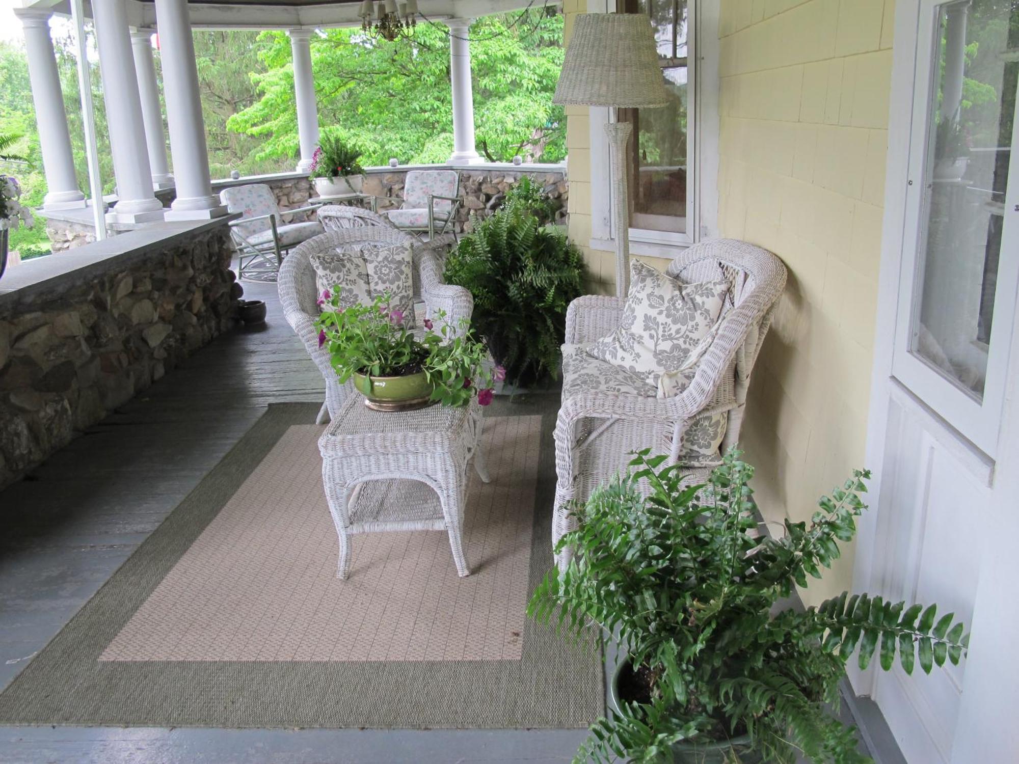 Hilltop House Bed & Breakfast Amenia Buitenkant foto