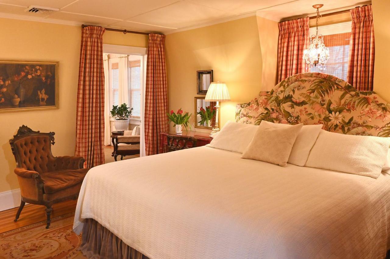 Hilltop House Bed & Breakfast Amenia Buitenkant foto